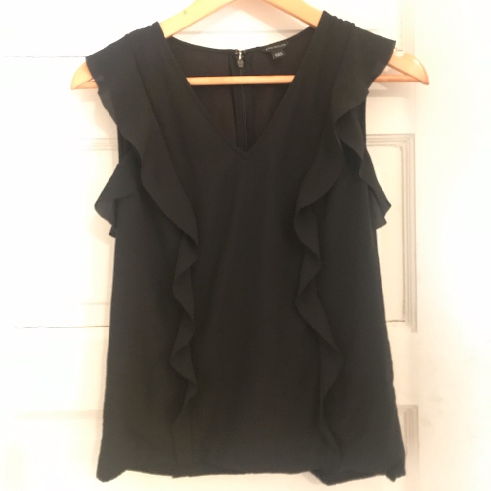 ANN TAYLOR Black Ruffle Top / Size : XXS